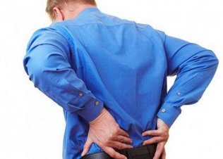 Who diagnosed the pain of the lumbar area